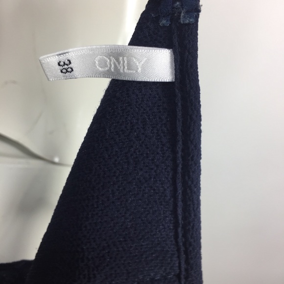 ONLY Keyhole Tank - Picture 5 of 8